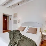 Romantic Studio With Balcony Near Navona Square