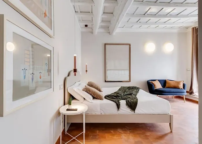 Romantic Studio With Balcony Near Navona Square