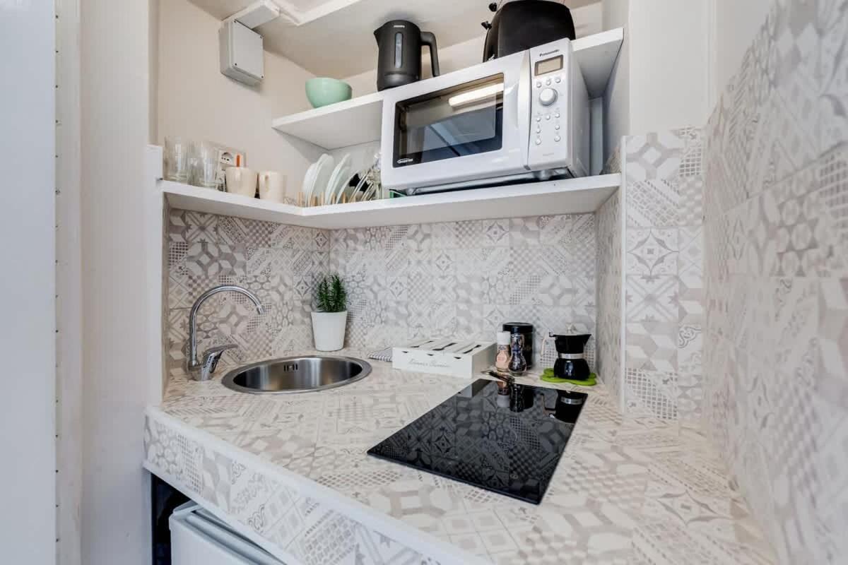 Romantic With Balcony Near Navona Square Appartamento *