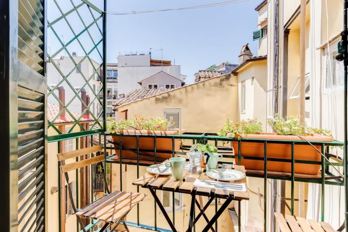 Romantic With Balcony Near Navona Square Appartamento *